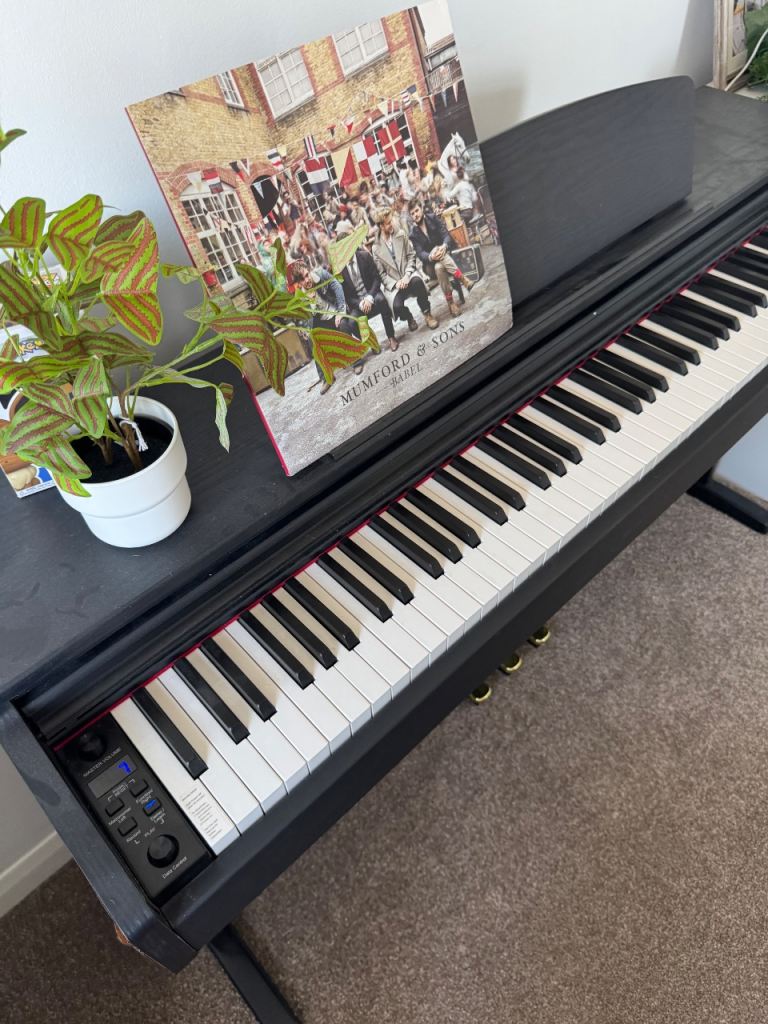 Gear4Music DP-10X Digital Piano