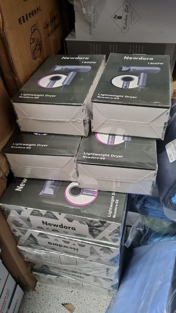 Brand New Newdora Hair Dryer1800W Powerful Dryer Lightweight Fast Dry Dryer