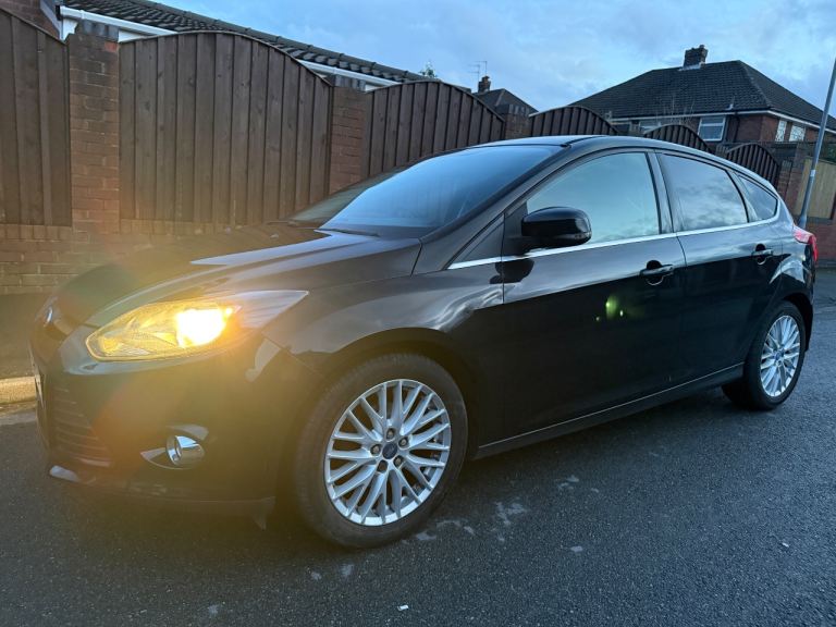 Ford, FOCUS, Hatchback, 2012, Manual, 1560 (cc), 5 doors