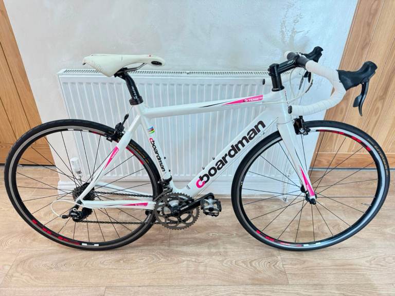 Carbon Boardman team cfi road bike in good condition All fully working 