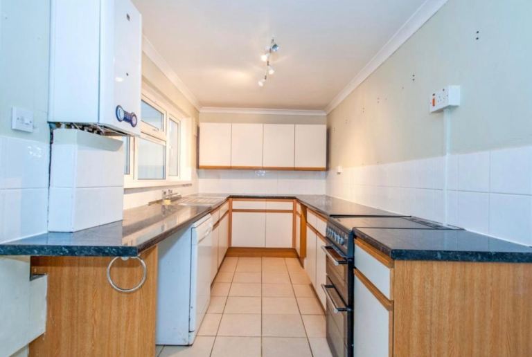 Double Room in Shared House