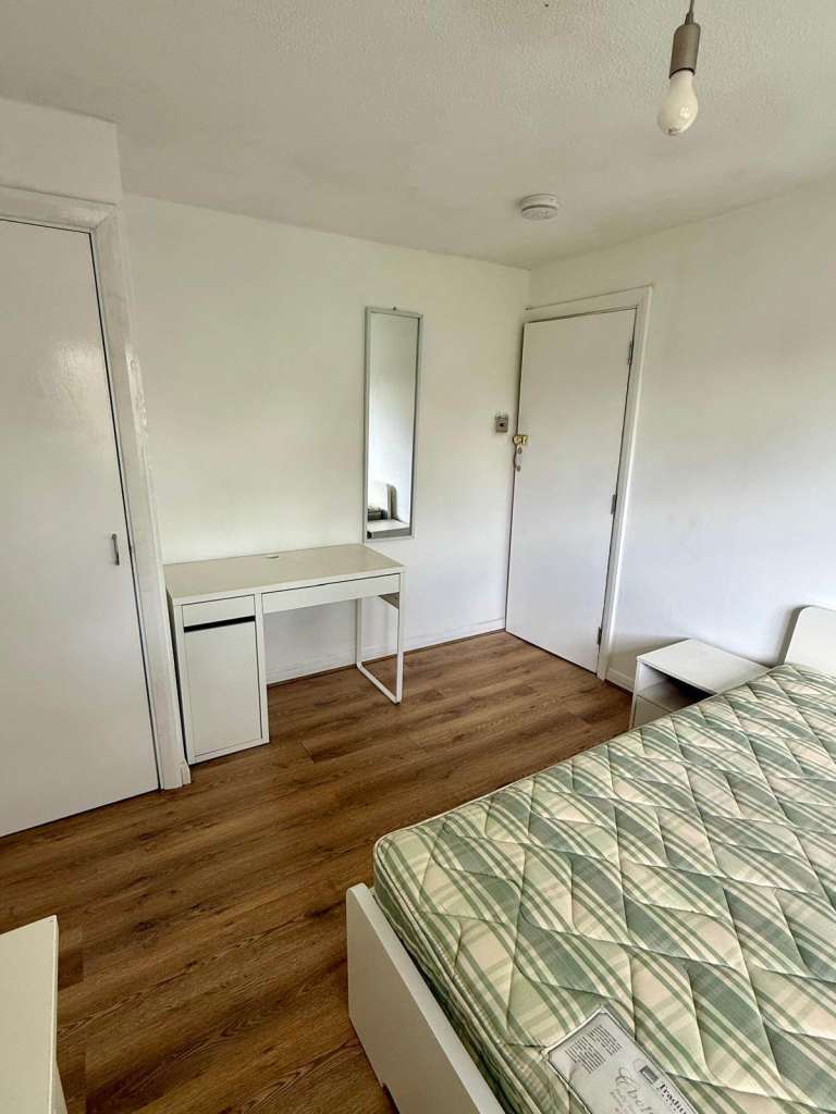 Botley, Double Room available now from 1st January