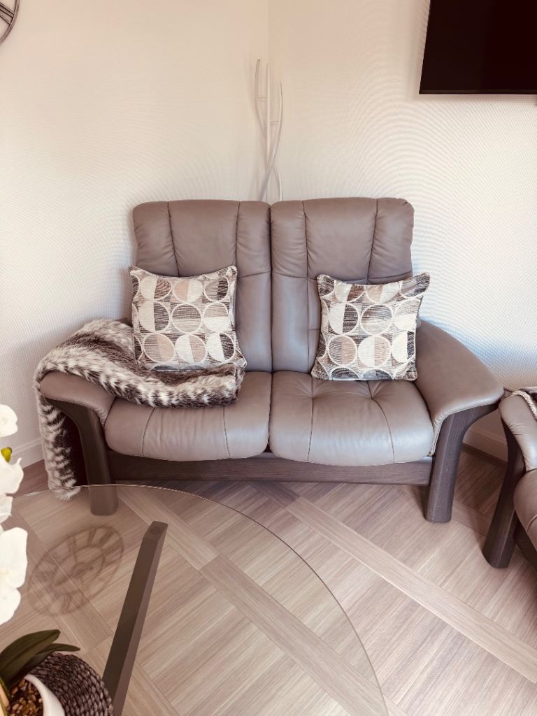 Stressless Windsor High back Recliner 2 seater sofa and individual chair in Paloma Silver Grey