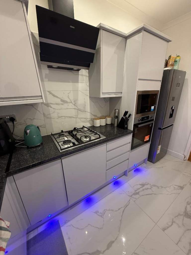 Double Room to Rent in flatshare in Ballards Lane, Finchley, N3 2NA
