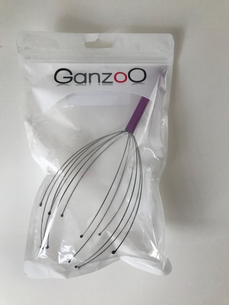 Light weight manual head massager