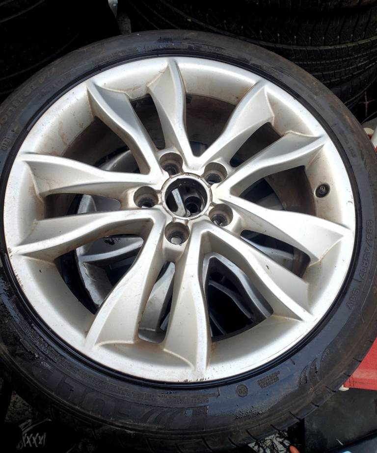 Set of Audi alloys, 5x112. great tyres. Also VW, Skoda, Caddy, Seat