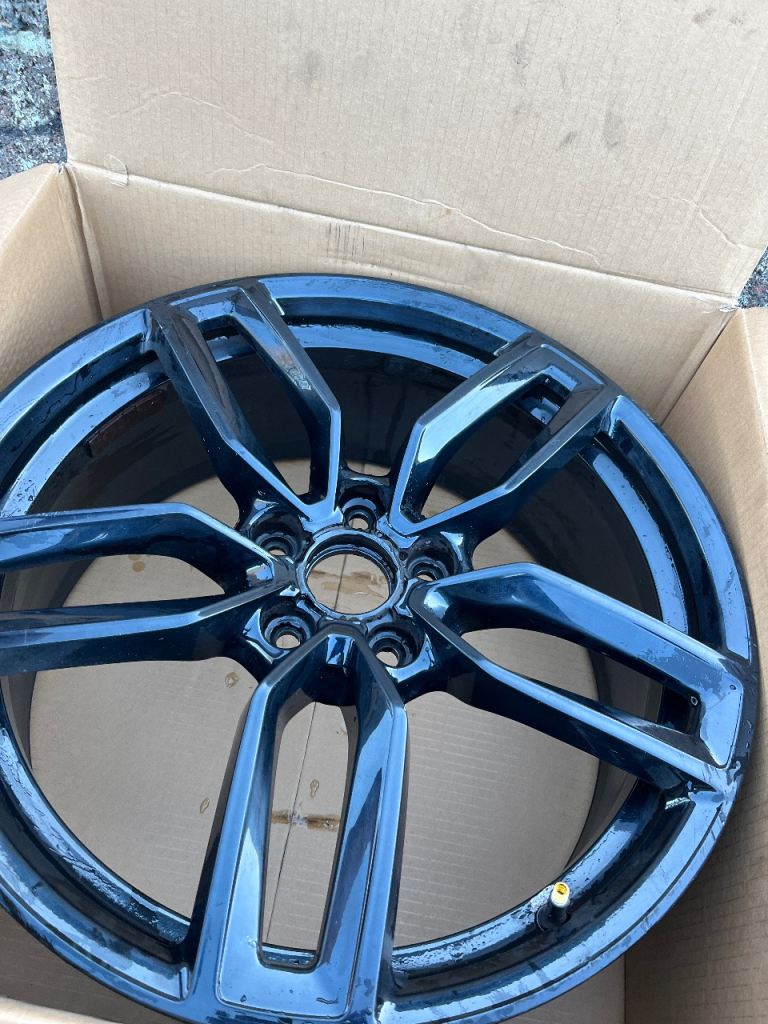 Genuine Audi 19inch A3/S3 Alloys