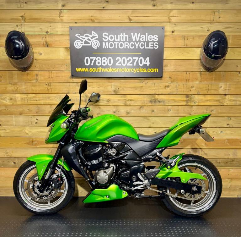 Kawasaki ZR750 / 2007 (57) model / covered 28k miles 