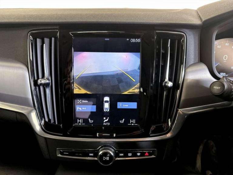 2020 Volvo S90 2.0 T4 Momentum Plus 4dr Geartronic SALOON PETROL Automatic