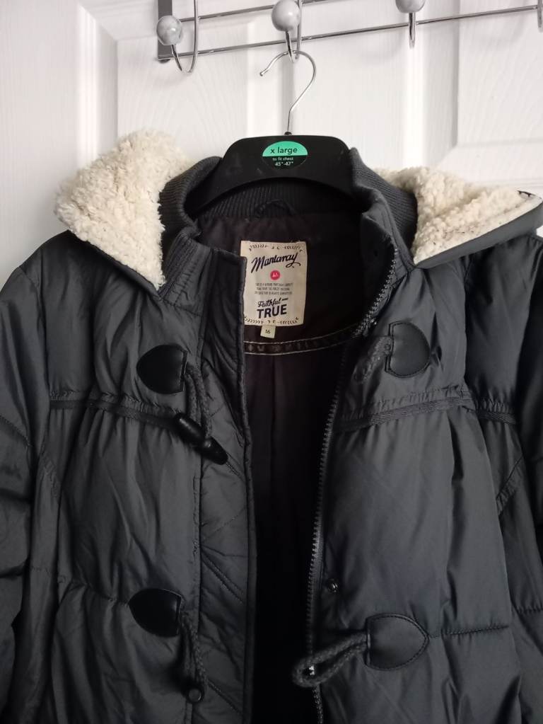 Mantaray padded hooded coat