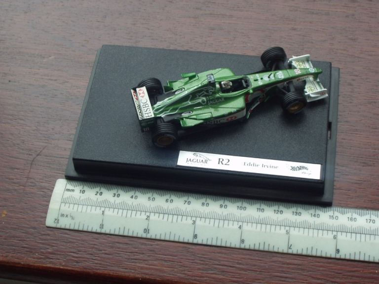 Hot Wheels Eddie Irvine Jaguar R2 Model Car - *Mint*