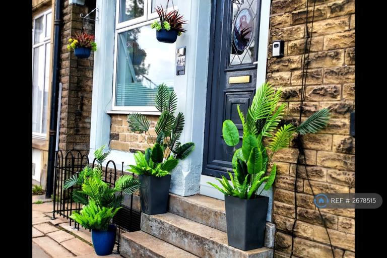 1 bedroom in Shay Lane, Halifax, HX2 (#2678515)