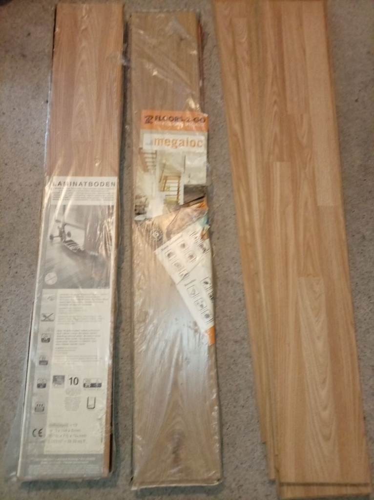 Laminate Wood Flooring for Sale – Excellent Condition