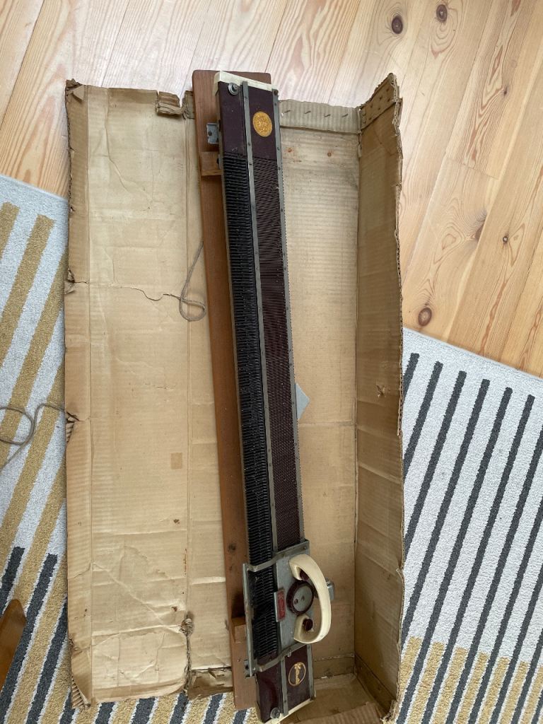 Knitmaster 4500 automatic knitting machine vintage  1950’s 