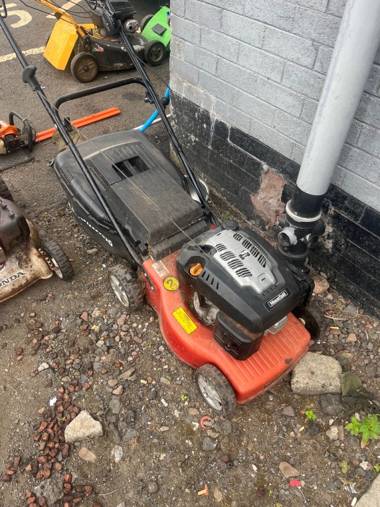 Mountfield Self-Propelled Petrol Lawnmower – Red, Fair Condition