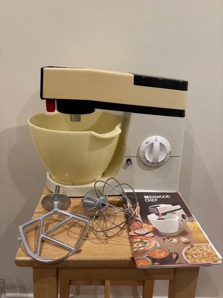 Vintage 1976 Kenwood Chef Mixer A901