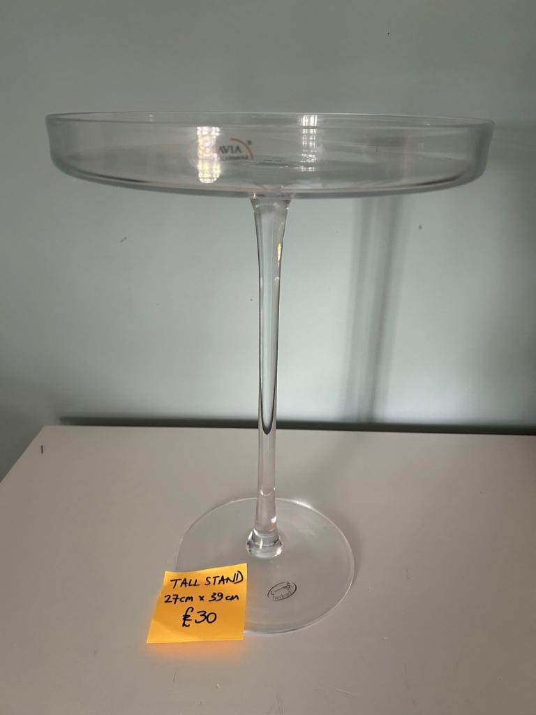 Glass cake stand