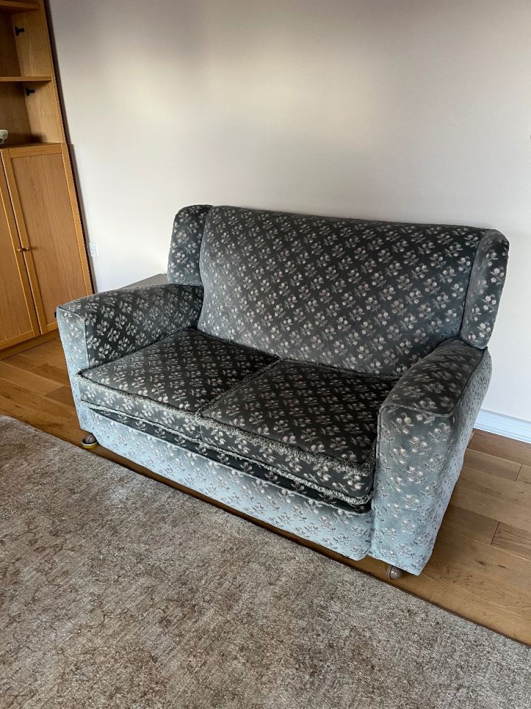 Free sofa and armchairs