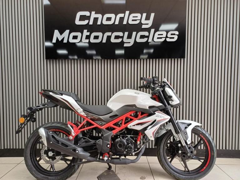 BENELLI BN125 ** LEARNER LEGAL BIKE  **