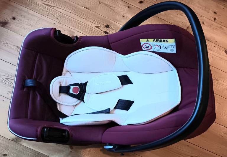 Baby car seat by Mothercare