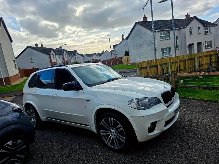 Bmw x5,not q7 touran 7 seater range rover audi Vauxhall 530d