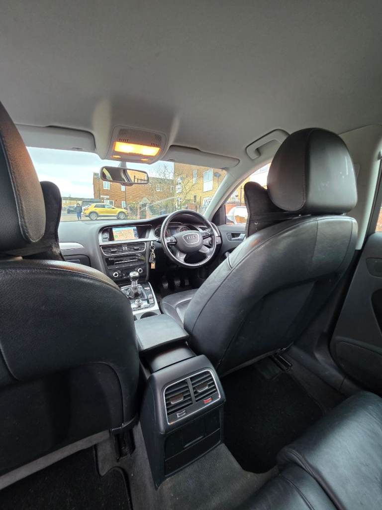 Audi, A4, Saloon, 2014, Manual, 1968 (cc), 4 doors