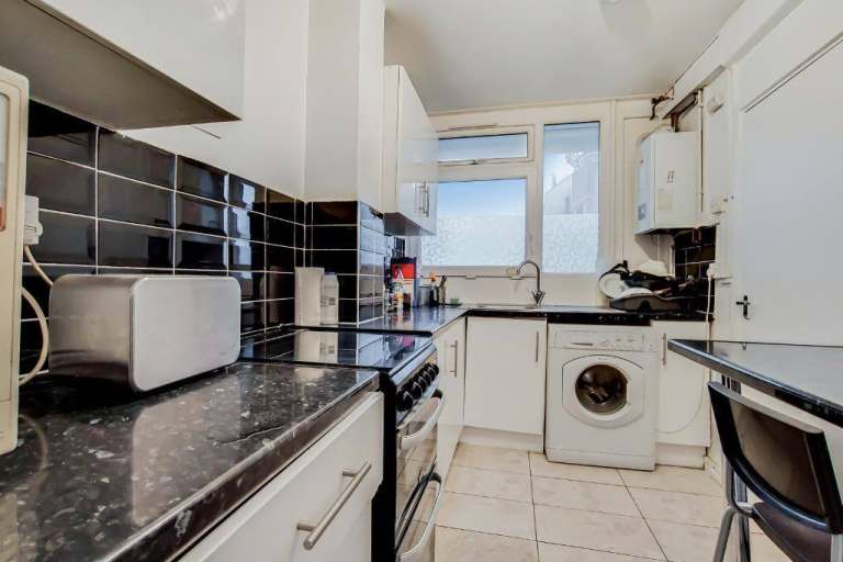 🏡 Modern Double Room – Stratford 🏡🗝