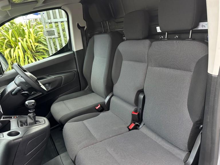 2022 Peugeot Partner 1.5 BlueHDi 1000 Asphalt Premium Standard Panel Van 5dr Diesel Manual SWB E ...
