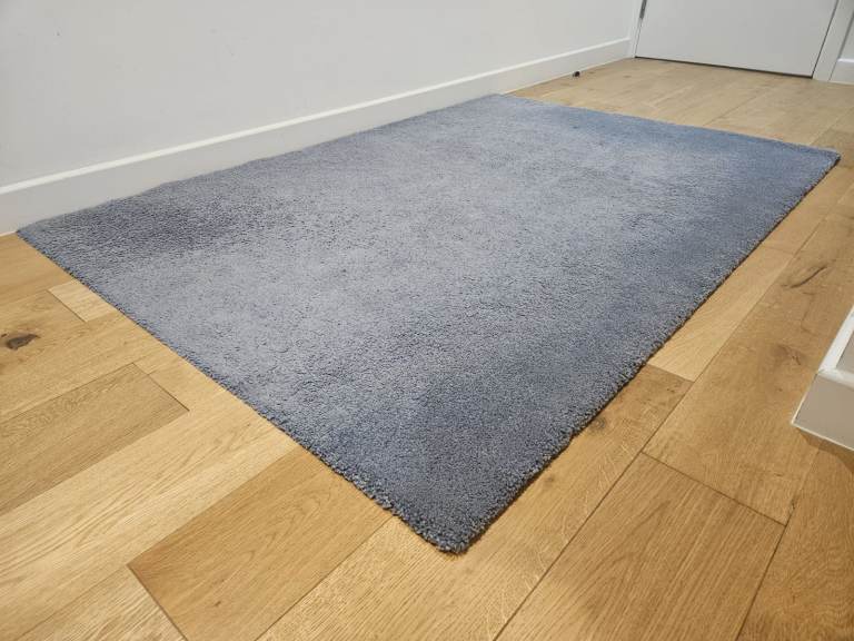 Blue IKEA Rug – 133 cm x 195 cm | Good Condition