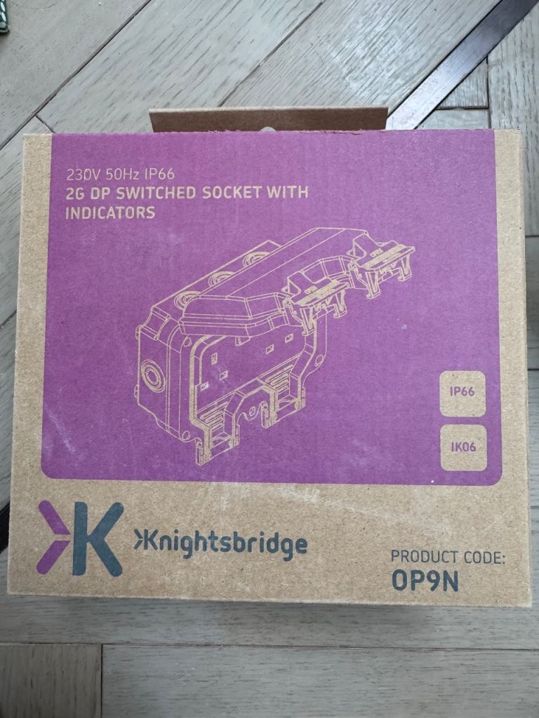 Knightsbridge 2 gang weatherproof switches socket 