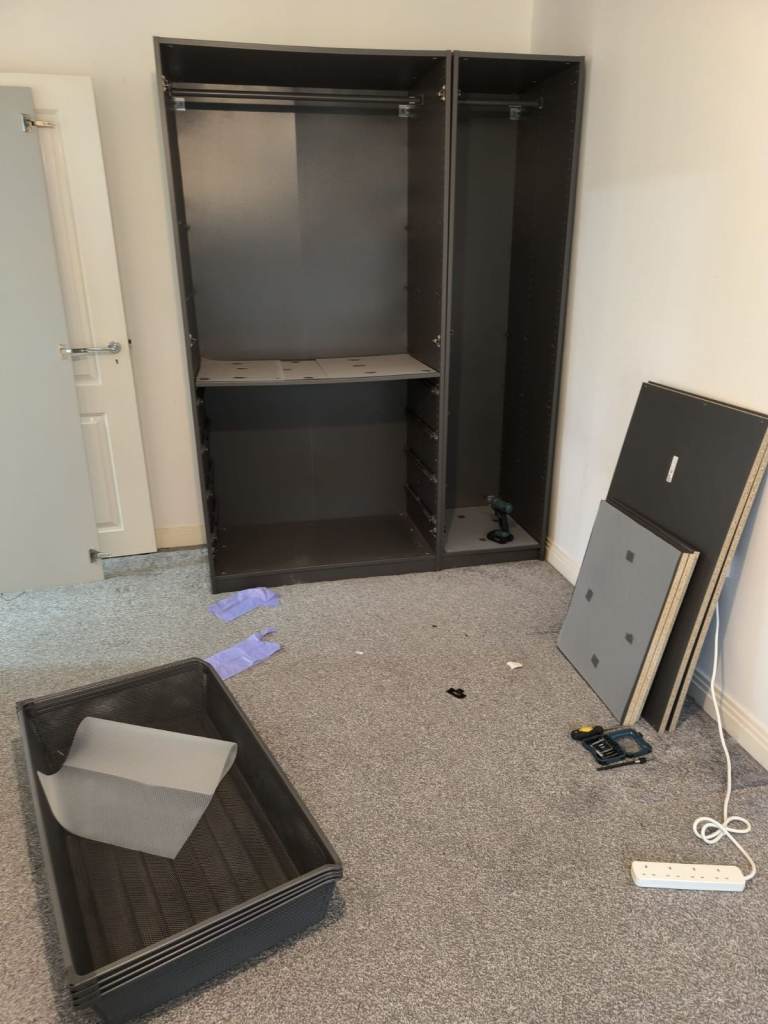 MAN AND VAN HIRE OFFICE MOVERS IKEA HANDY MAN BIKE RECOVERY RUBBISH CLARANCE REMOVALS SERVICE