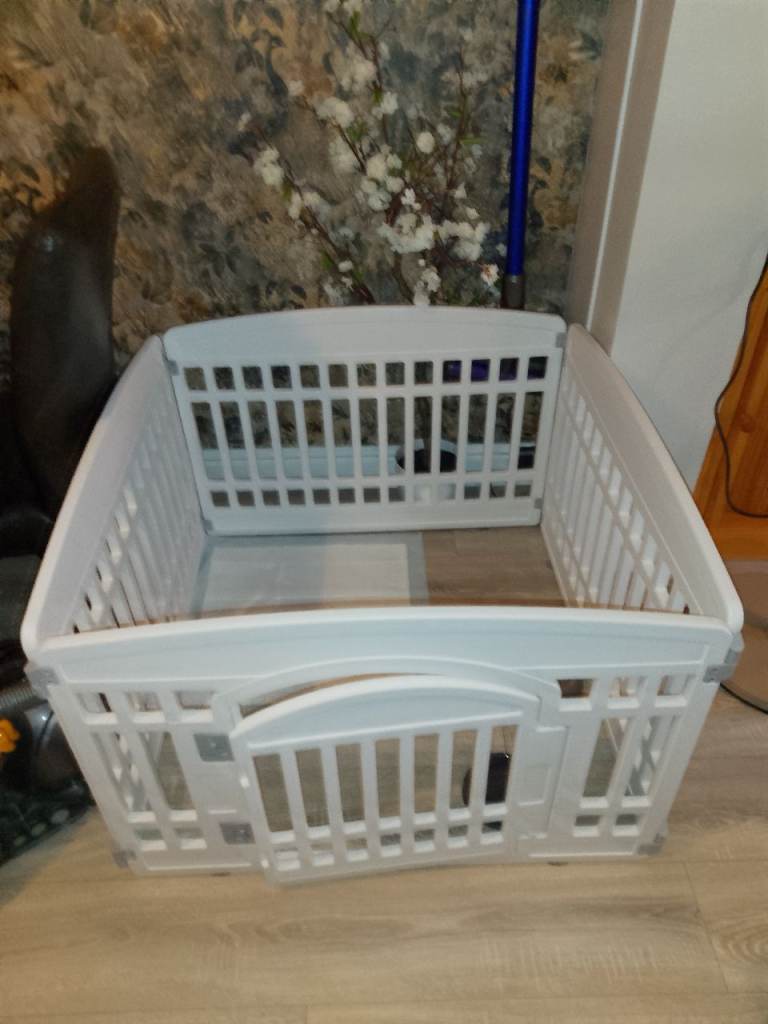 Puppy pen