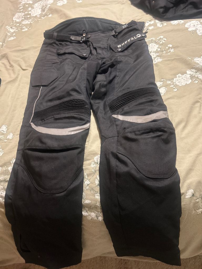 Men’s motorcycle buffalo trousers size XL 