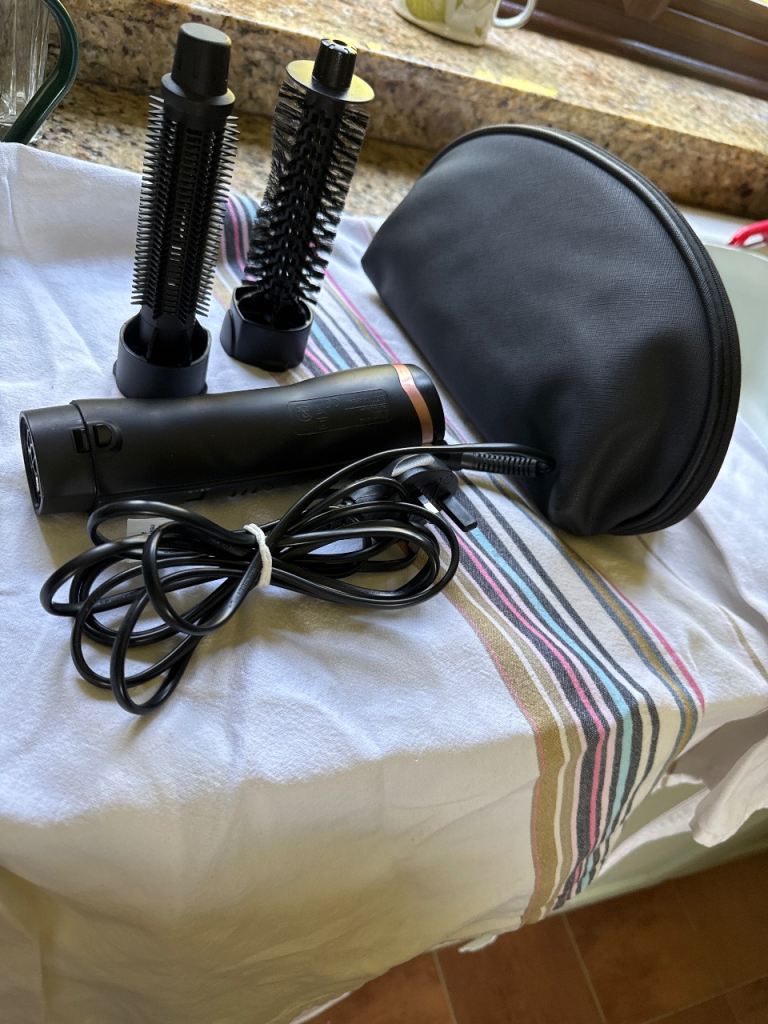 Hair stylist 