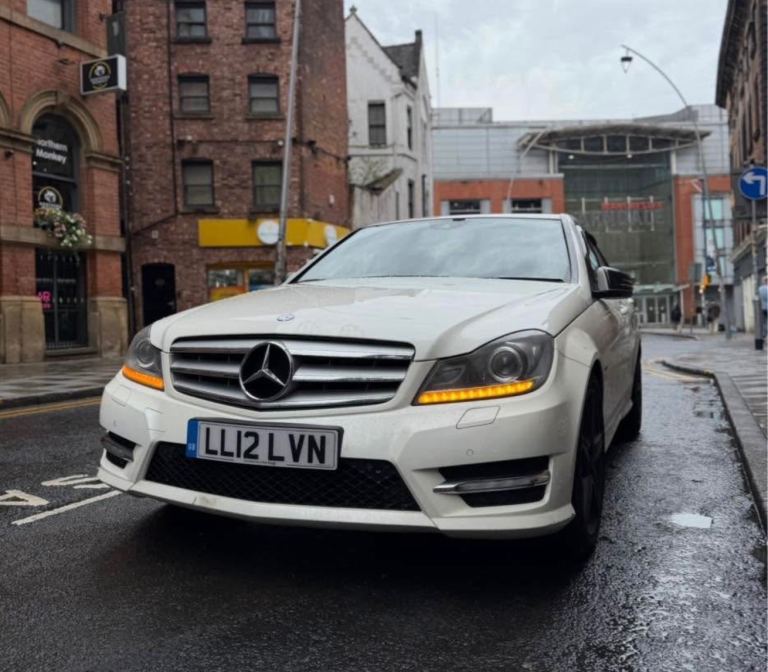 Mercedes-Benz, C CLASS, Saloon, 2012, Semi-Auto, 2143 (cc), 4 doors