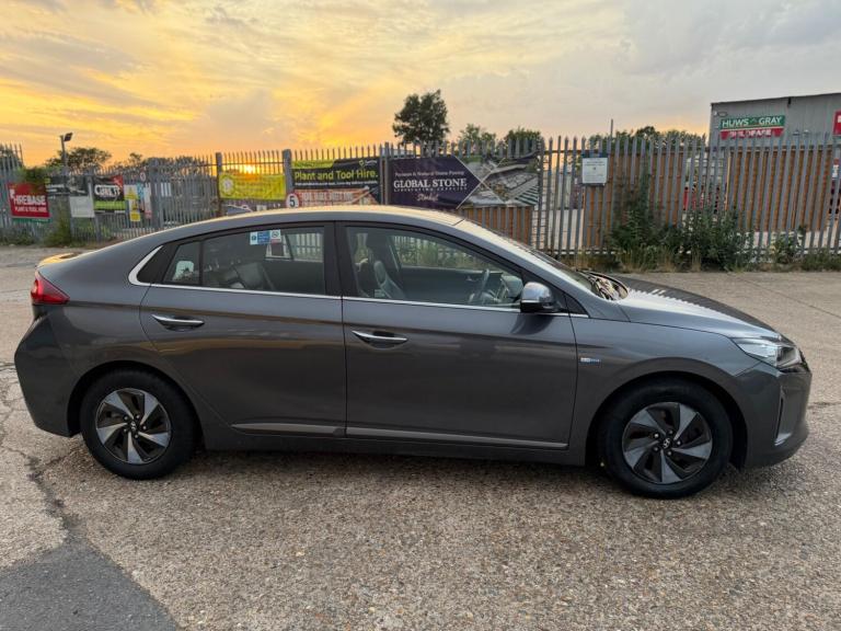 2019 Hyundai IONIQ 1.6 GDi Hybrid Premium SE 5dr DCT HATCHBACK PETROL/ELECTRIC Automatic
