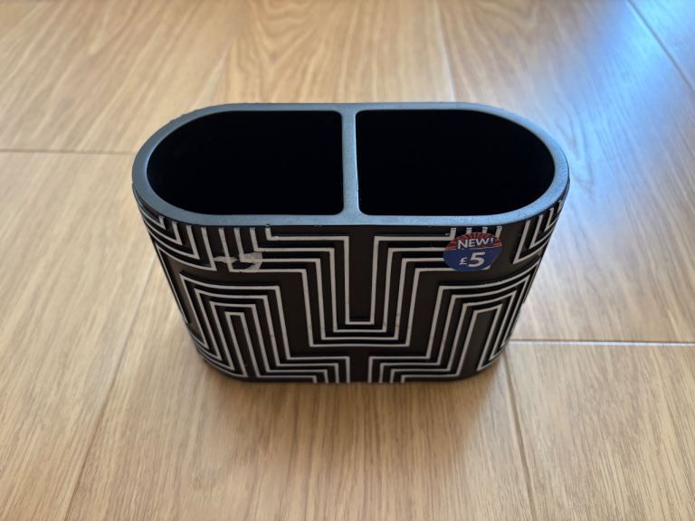Toothbrush Holder