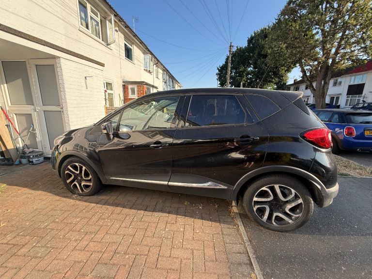 Renault, CAPTUR, Hatchback, 2013, Manual, 1461 (cc), 5 doors