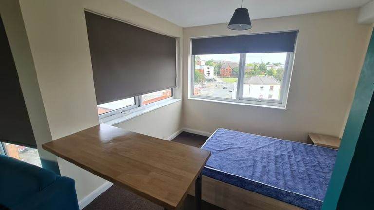 Spacious & Cosy Studio Flat for Rent – PR1 2XP