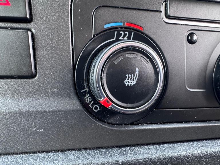 2018 VOLKSWAGEN TRANSPORTER T6 SPORTLINE 204BHP DSG. POP TOP. SOLAR.NO VAT