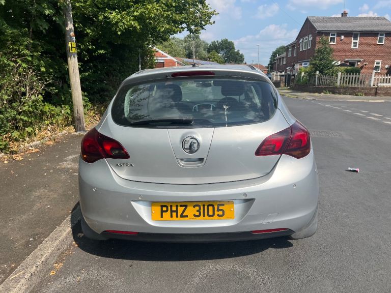 Vauxhall, ASTRA, Hatchback, 2011, Manual, 1686 (cc), 5 doors