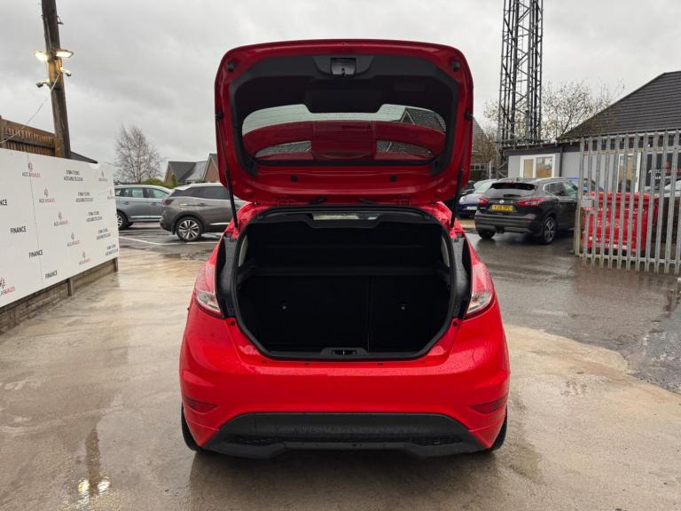 2015 Ford Fiesta 1.0 EcoBoost 140 Zetec S Red 3dr HATCHBACK PETROL Manual