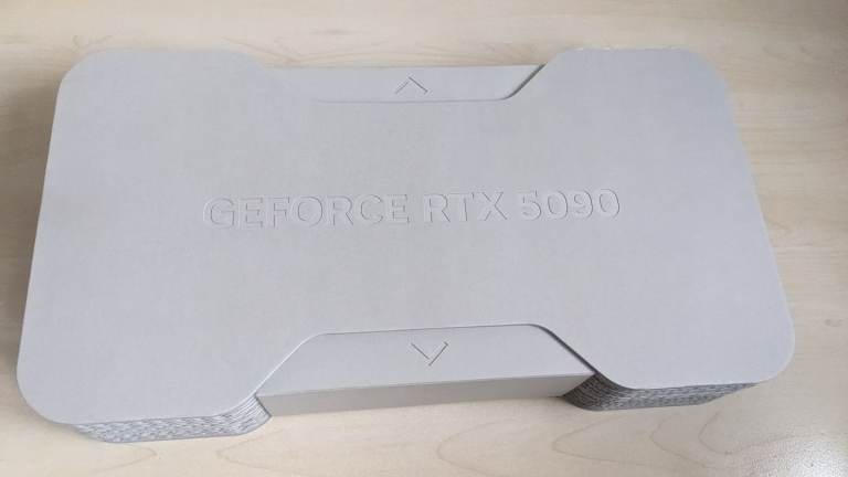 NVIDIA RTX 5090 32GB Founder edition like new