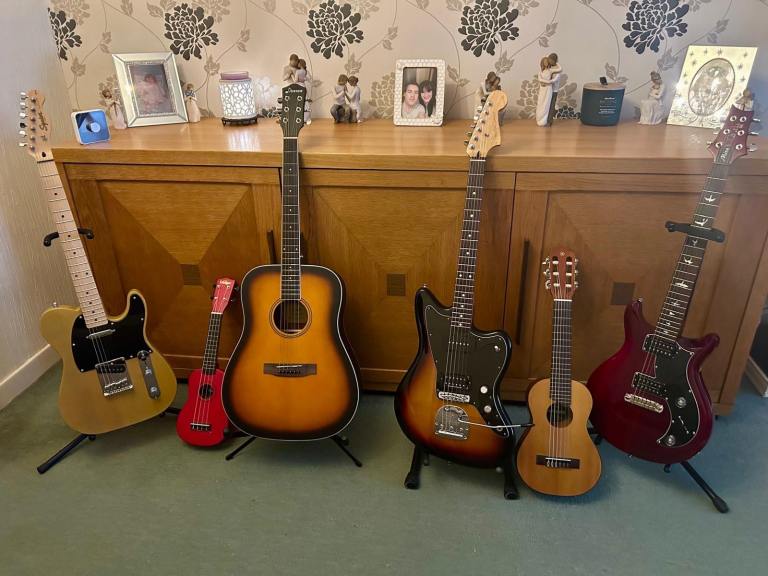 Instruments wanted /bought /collected 🎵🎸🪕🎻🪈🪇🪘🎶