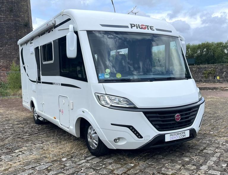 2017 Pilote G650L with rear washroom.  Drop down bed. 4 berth/belts. 