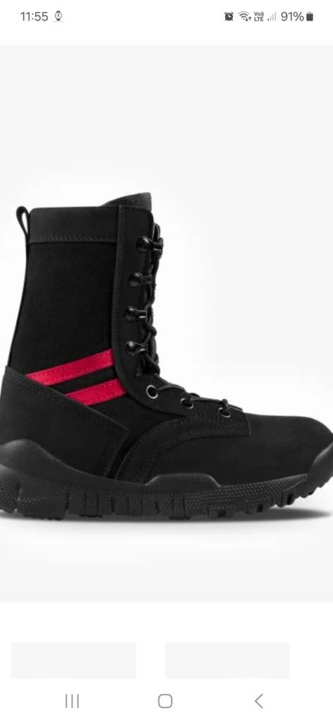 New Boots Black Red Desert size UK7.5,EU 41,US 8