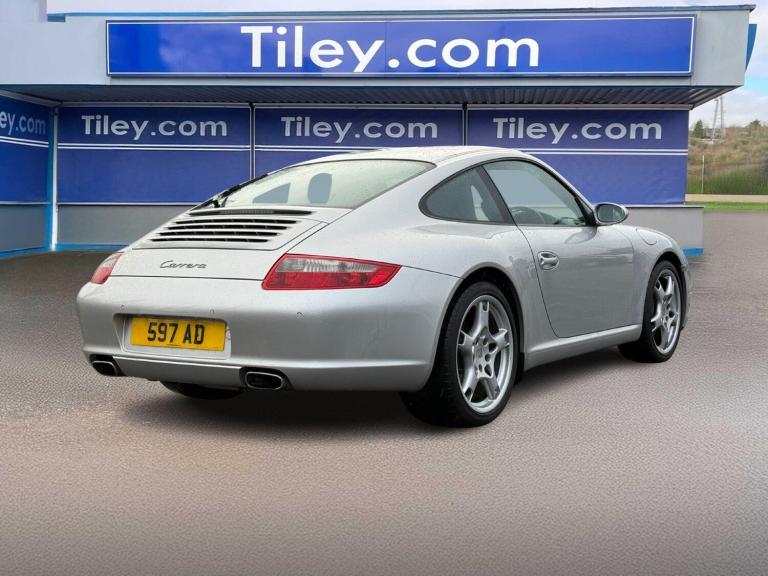 2005 Porsche 911 2dr COUPE PETROL Automatic