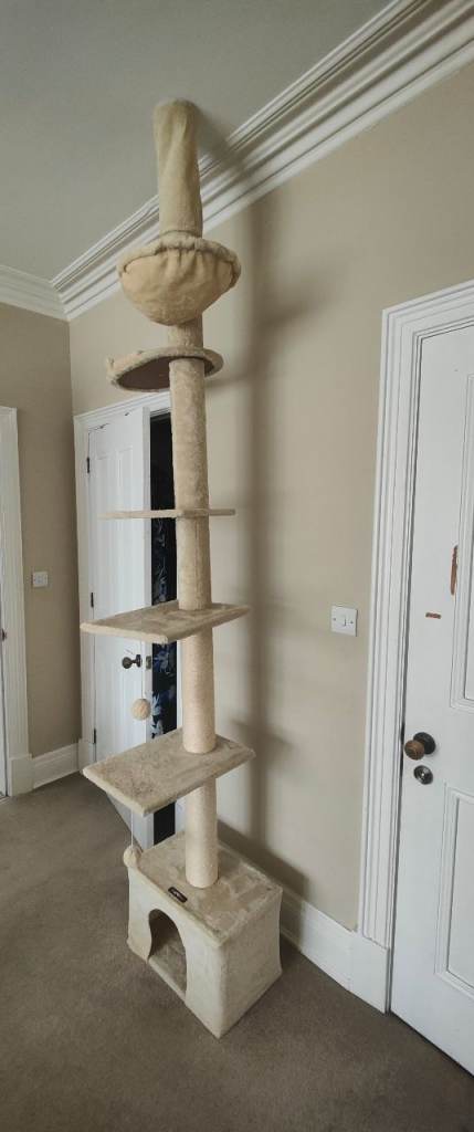 Multi-level cat tree