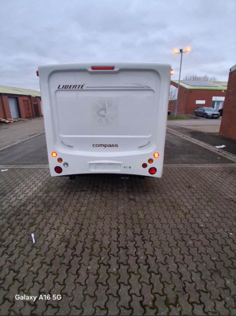 Caravan 2003 Libertè fix bed 