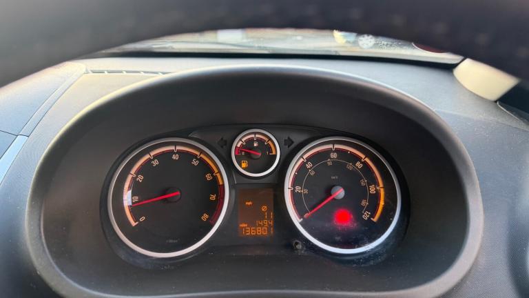 2010 Vauxhall Corsa 1.4i 16V [100] SRi 3dr [AC] HATCHBACK Petrol Manual